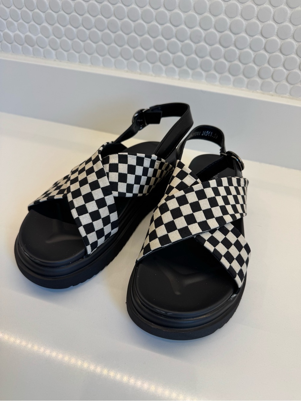 Black & White Checkered Crisscross Platform Sandals - size 7